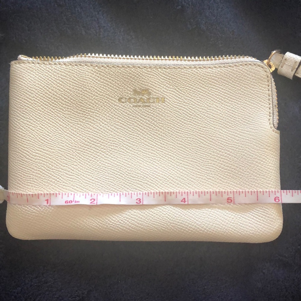 Coach Wristlet - Picture 7 of 8
